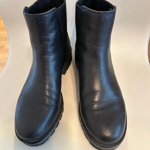 Crown Vintage Black Ankle Boots